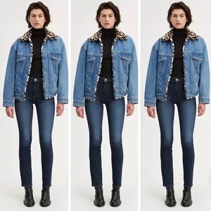 Levi's Women's 724 High Rise Straight Jeans